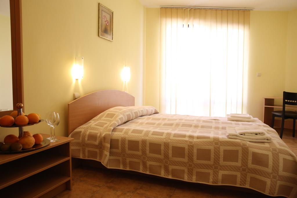 Family Hotel Papi Razlog Room photo