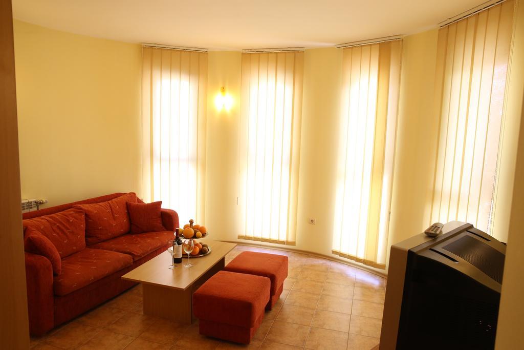 Family Hotel Papi Razlog Room photo