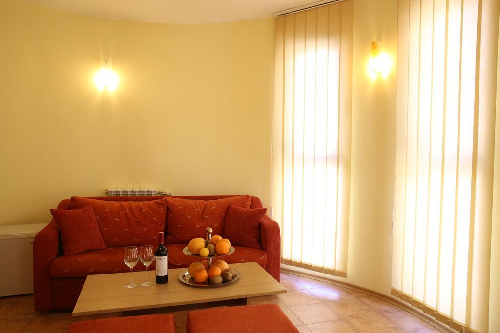 Family Hotel Papi Razlog Room photo